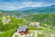 1_Suiter-Gatlinburg-015_TNPC