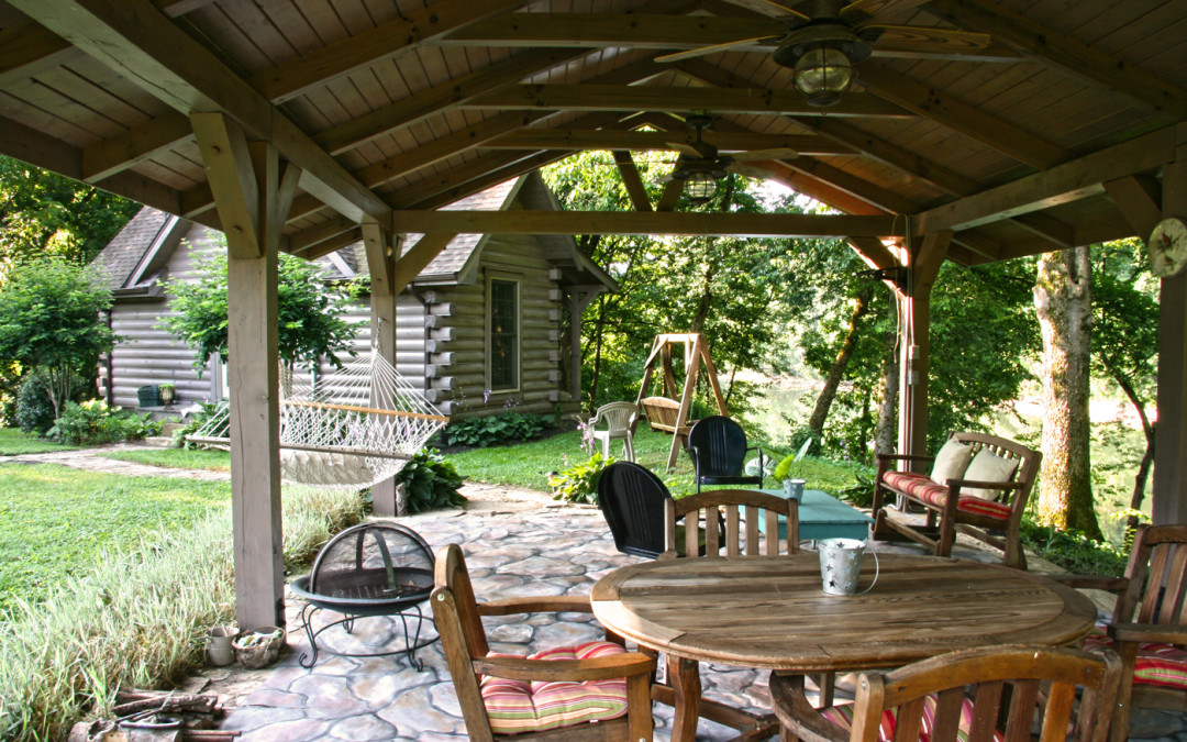 Outdoor Ideas: A Look at Porches & Decks