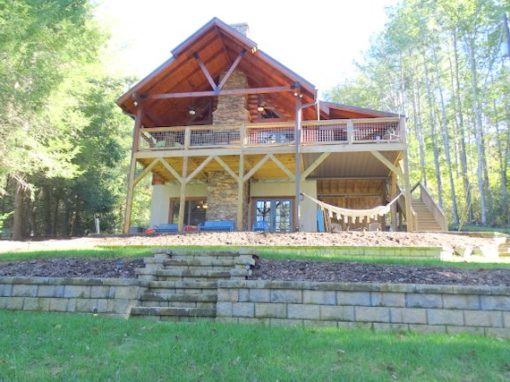 North Carolina: Corpening Lake Cabin