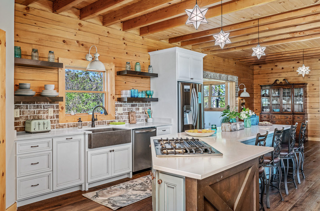 7 Types of Lighting for a Log Homes